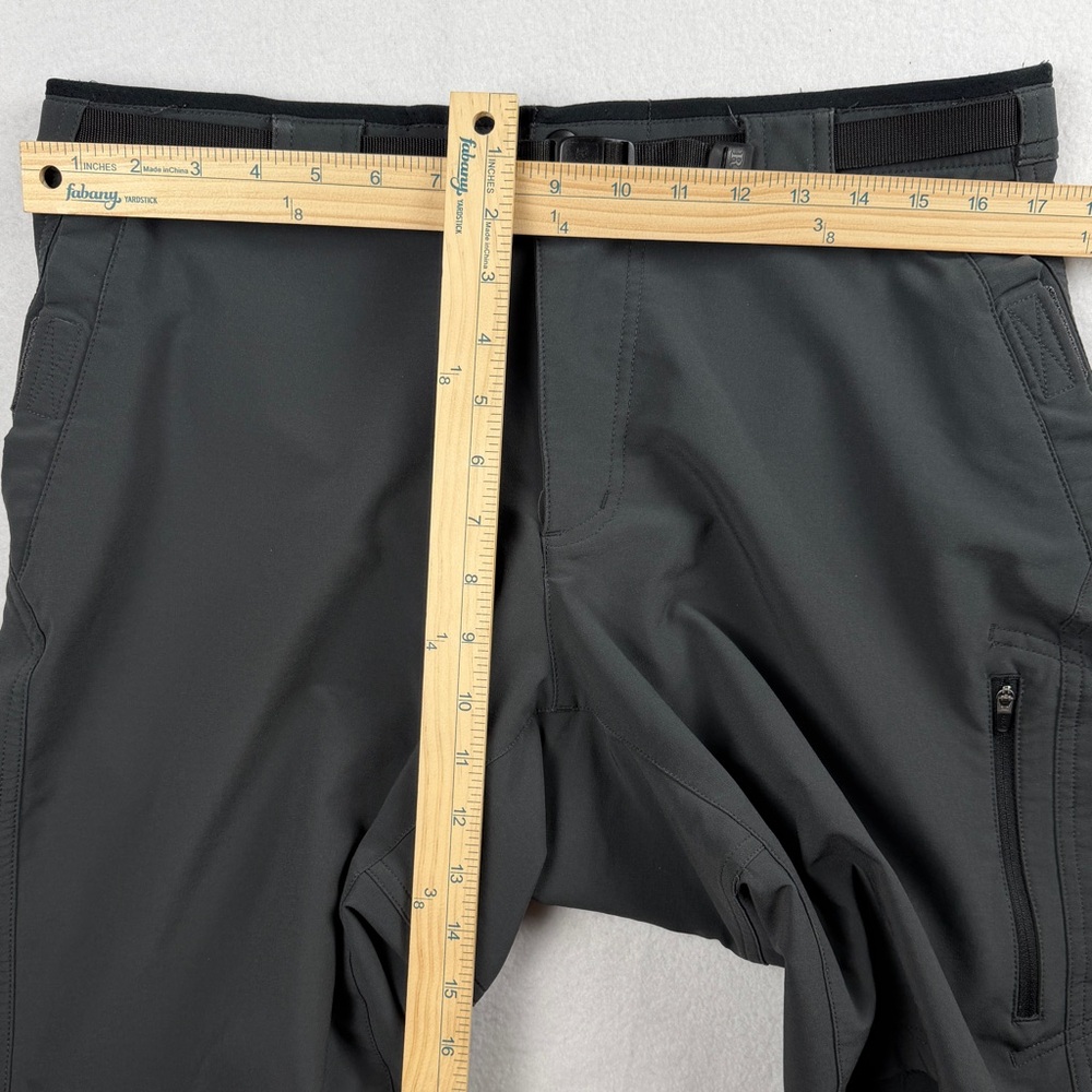 REI Men's Belted Outdoor Shorts Dark Gray Medium?‎ - Picture 3 of 10